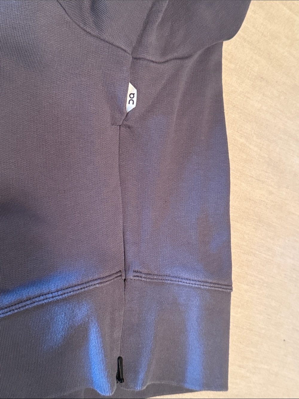 On Running Gray Cropped Crewneck Sweatshirt - Picture 3 of 8